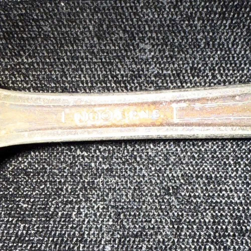 VINTAGE SILVERPLATED SPOON~[ N . S. CO. E.P.N.S. ] His Engraved Beard 5038‎